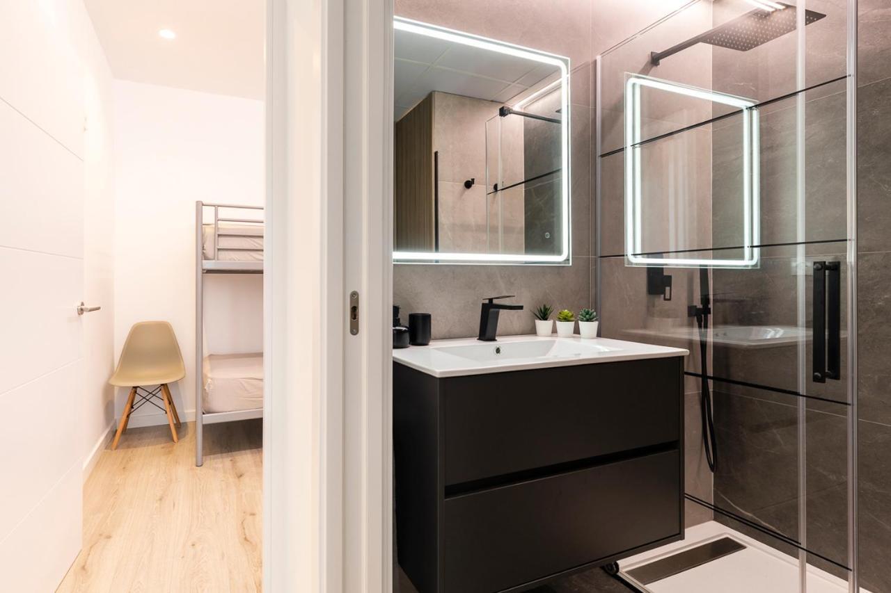 Sylvia 1M - Precioso Apartamento En Primera Linea De Mar - Centrico - Playa - Wifi Эмпуриабрава Экстерьер фото